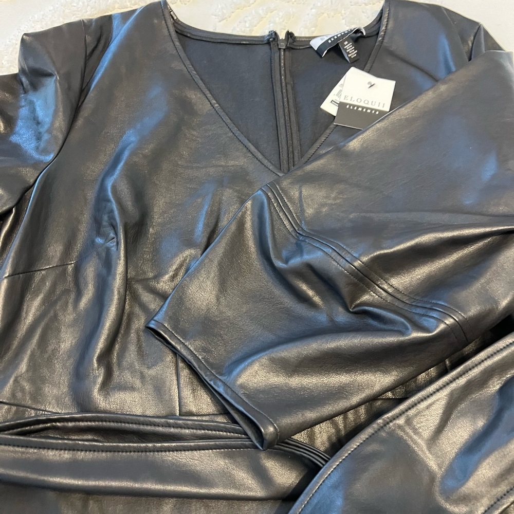 New with tags vegan leather dress. Size 18. Below knee on me and I’m 5’7”.